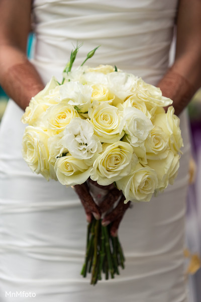 white bridal bouquet