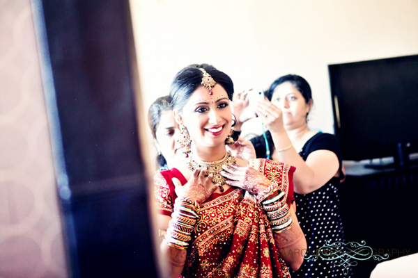 Indian wedding photography captures this modern Indian bride.