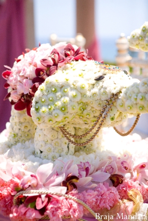 Indian wedding floral ideas and decor in white and pink.