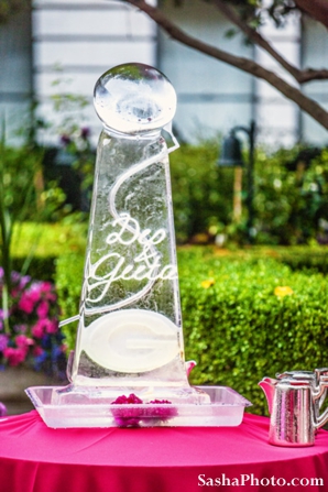 Indian wedding decor ideas include modern ice sculpture.