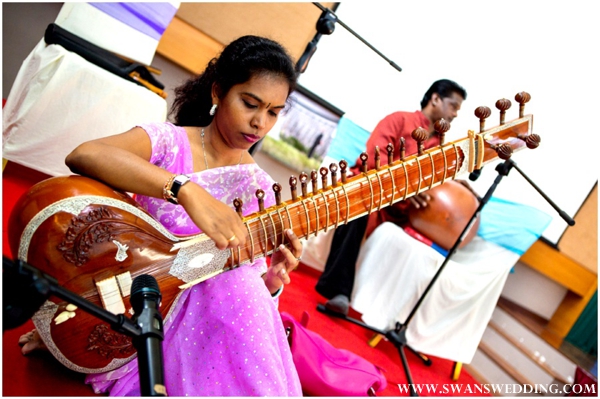 live sitar player as entertainment at indian wedding reception